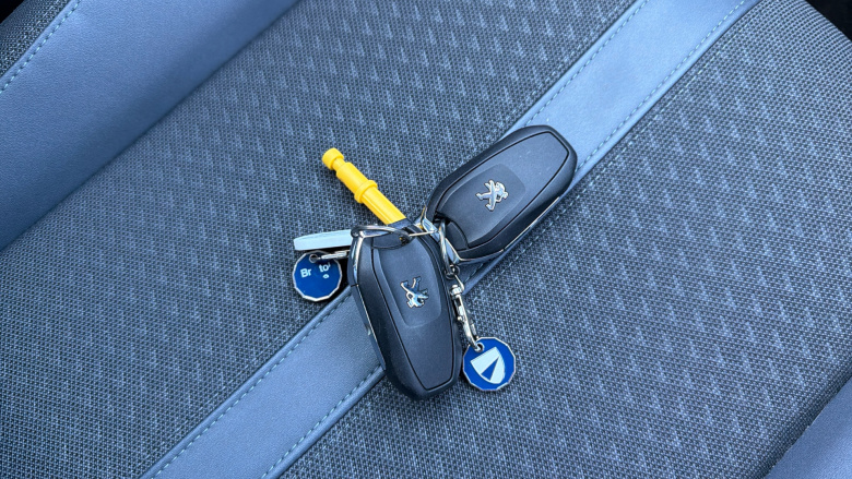 Peugeot 2008 1.2 PureTech Allure Premium 5dr Petrol Estate